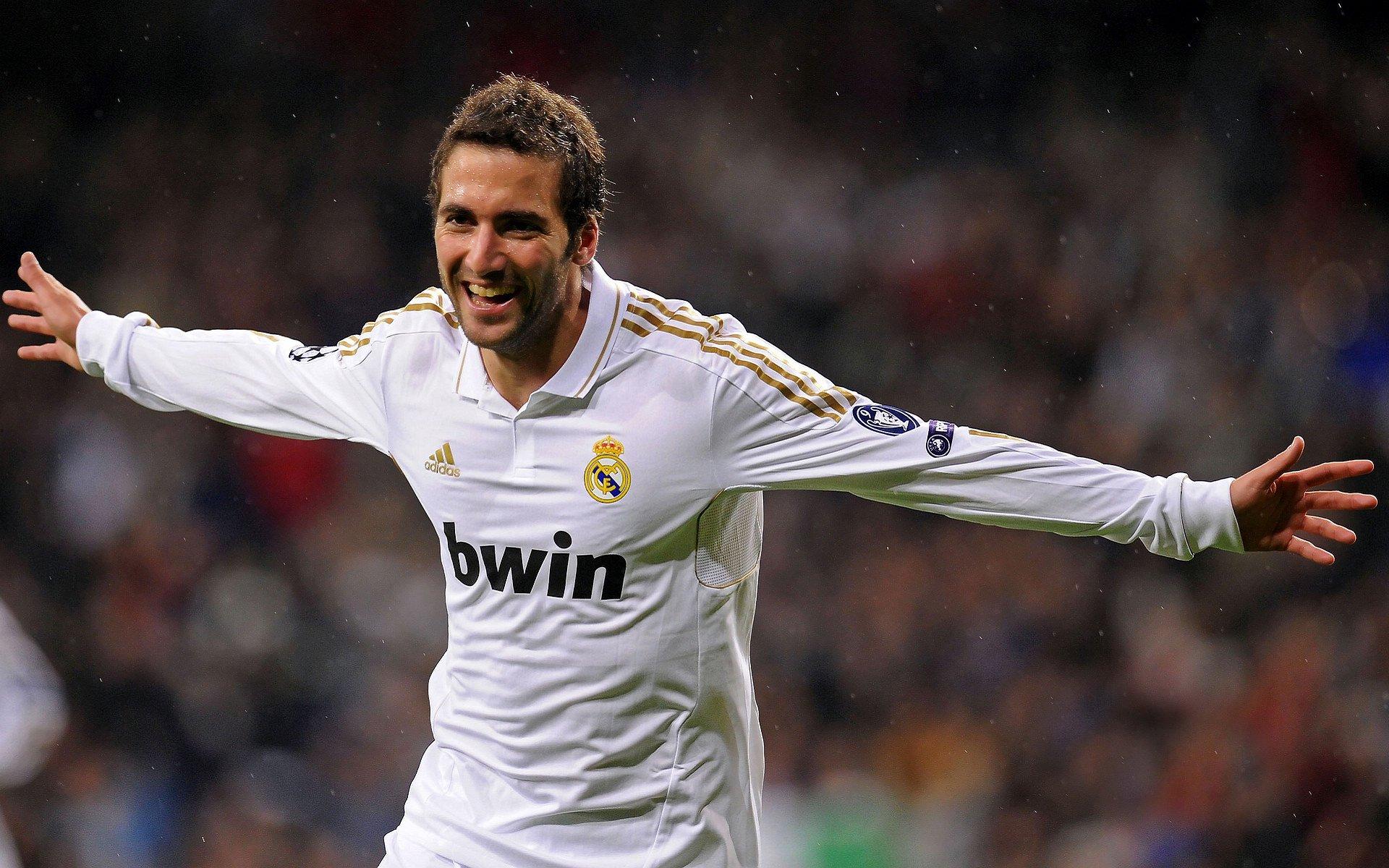 巴萨首份报价遭拒，开罗国民坚定守护新星哈姆扎